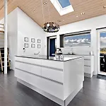 度假居 Coastal With And Sauna *