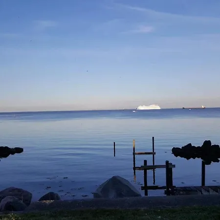 10 Person In Rudkobing-by Traum *