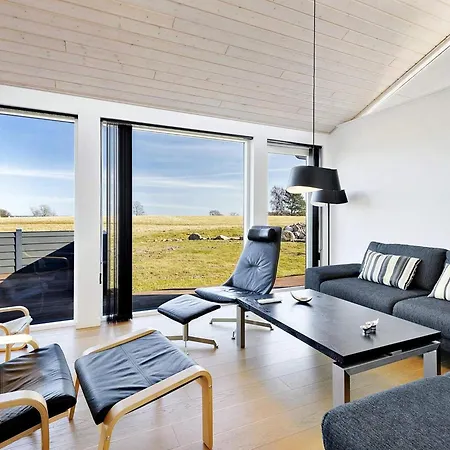 Coastal With And Sauna *