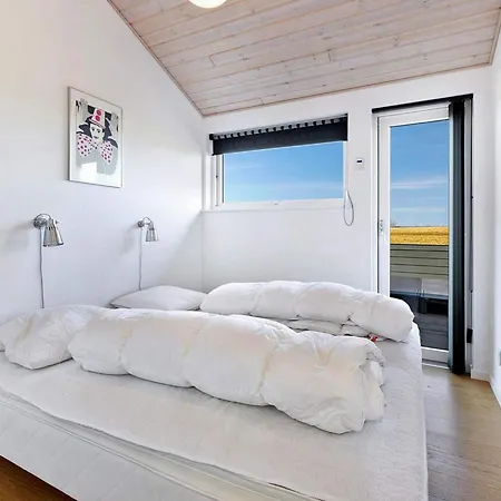 Coastal With And Sauna Holiday home