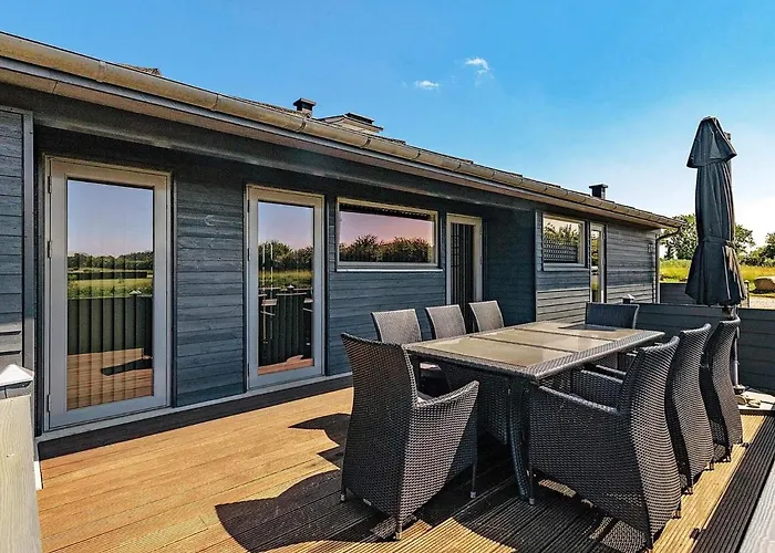 10 Person In Rudkobing-by Traum *