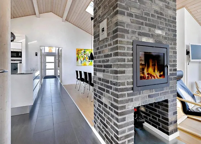 10 Person In Rudkobing-by Traum Spodsbjerg