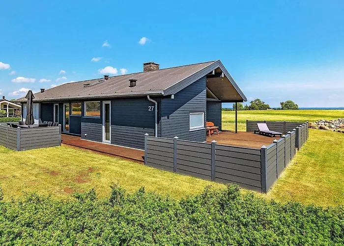 10 Person In Rudkobing-by Traum Spodsbjerg