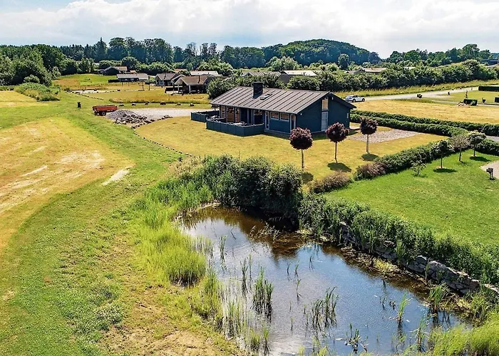 10 Person In Rudkobing-by Traum * Spodsbjerg