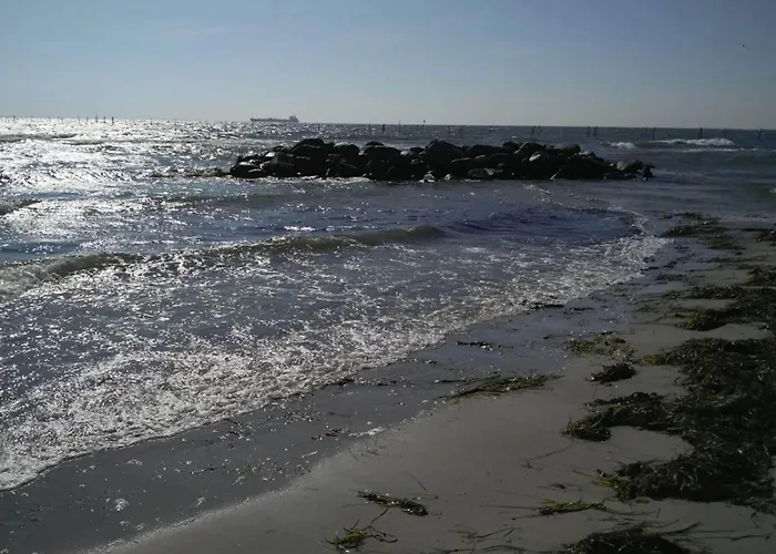 10 Person In Rudkobing-by Traum